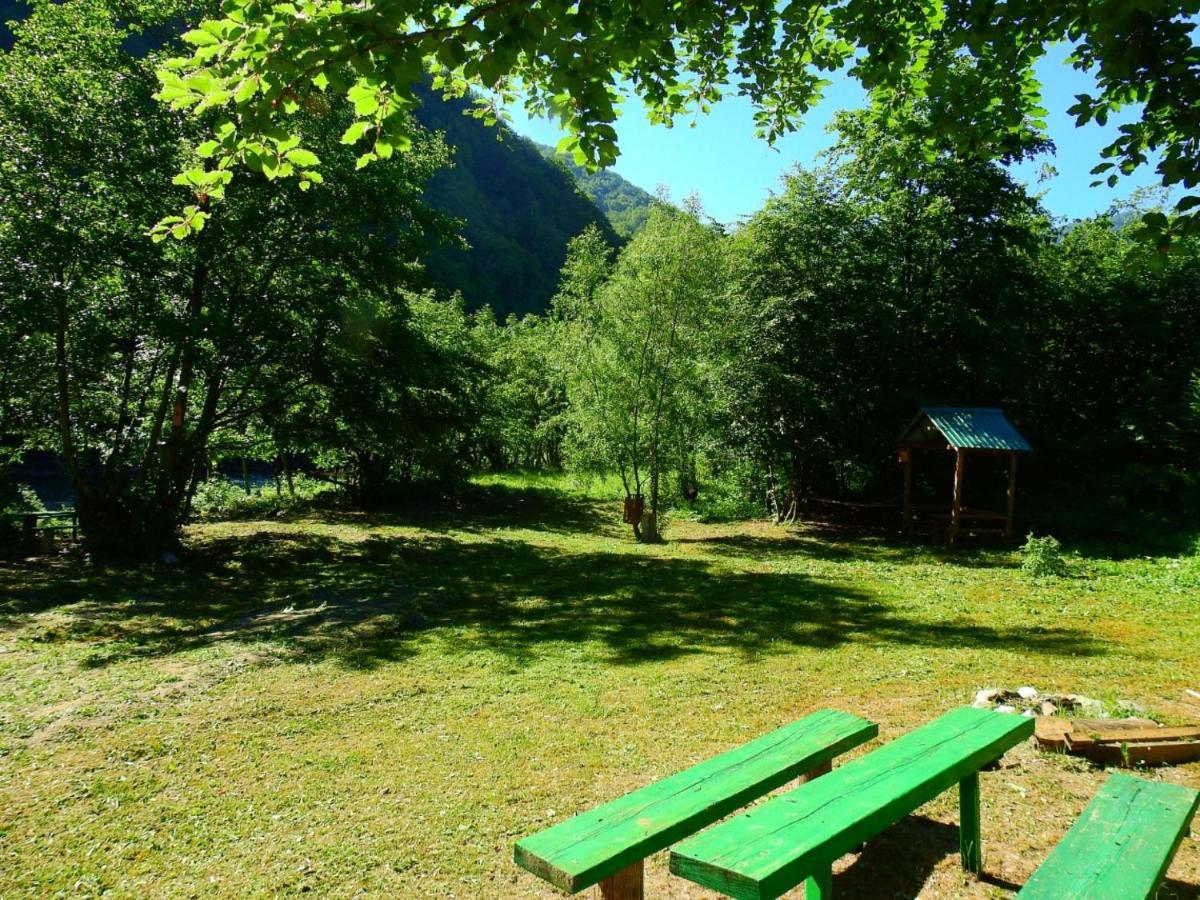 Private Accommodation Kalezic Мойковац Екстериор снимка
