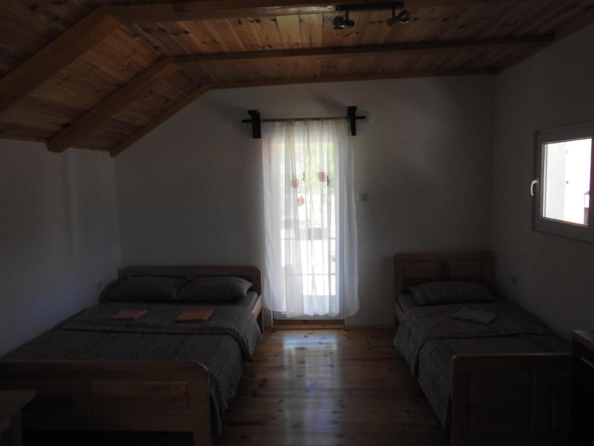 Private Accommodation Kalezic Мойковац Екстериор снимка